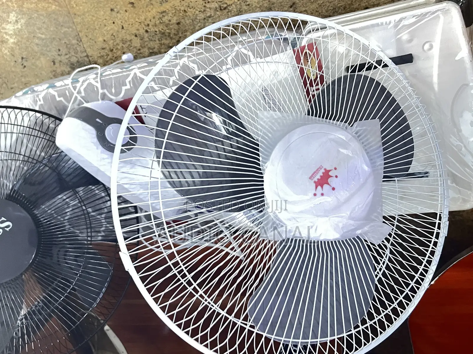 Pradtex Wall Fan
