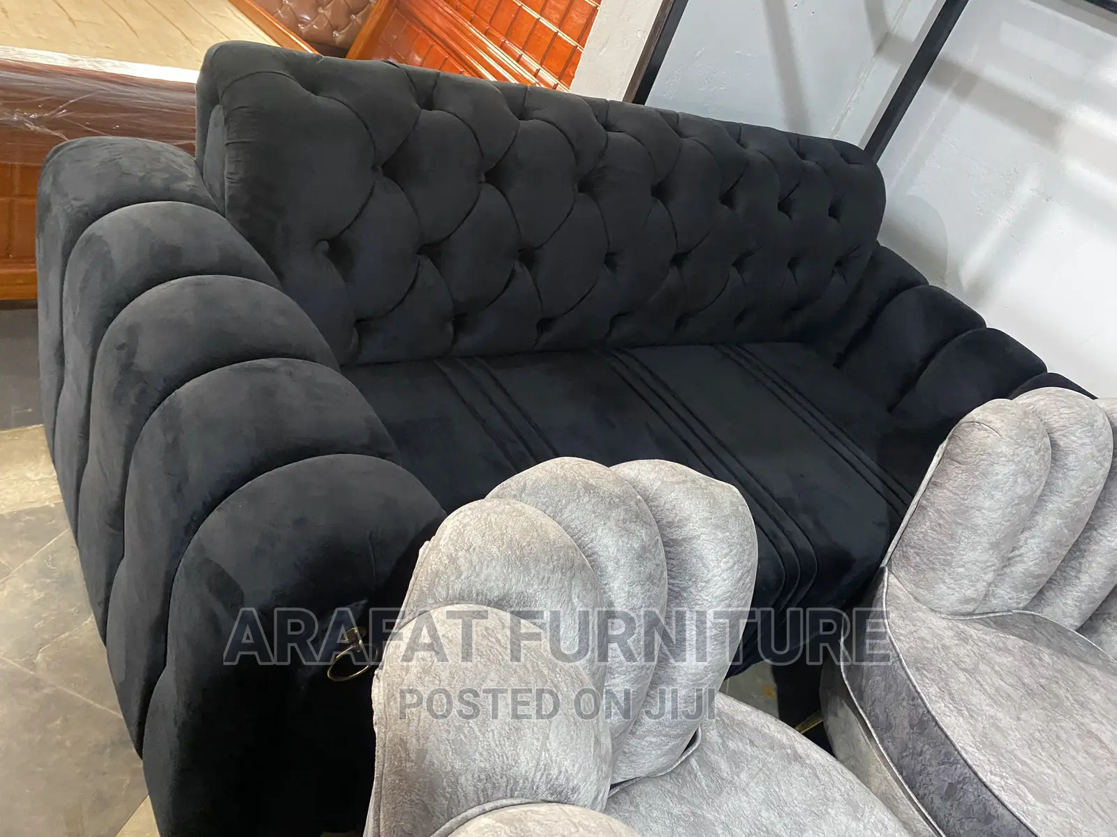 7 Seat Modern Trendy Sofa Set