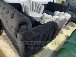 7 Seat Modern Trendy Sofa Set