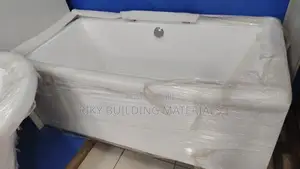 Bath Tub With Leg