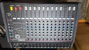 Yamaha Amp Mixe 12channels