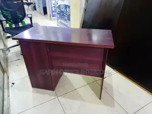 Second Hand Small Office Table