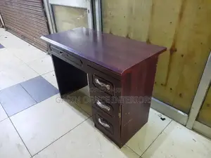 Second Hand Small Office Table