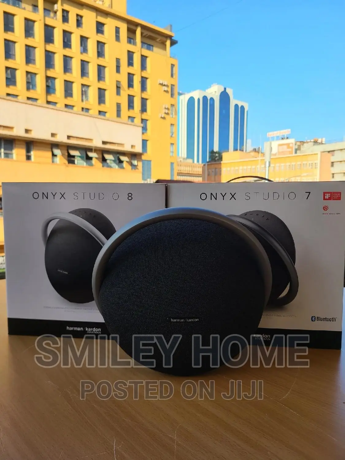 Onyx Studio 8 Harman Kardon