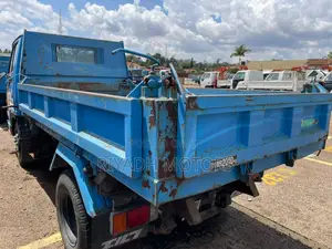 Isuzu Dumper 1989