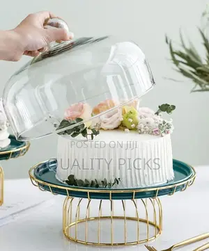 Cake Stand With Cover