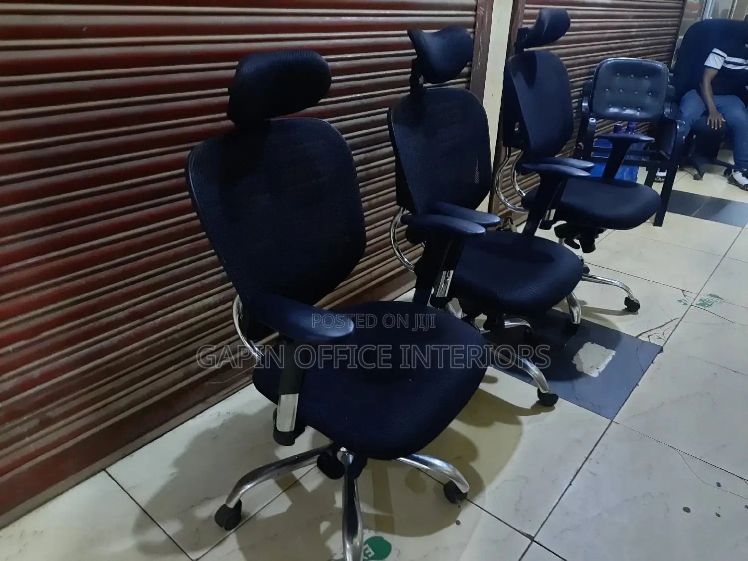 Office Chairs With a Headrest and Back Mesh, 3 Pieces