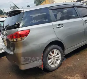 Toyota Wish 2009 Silver