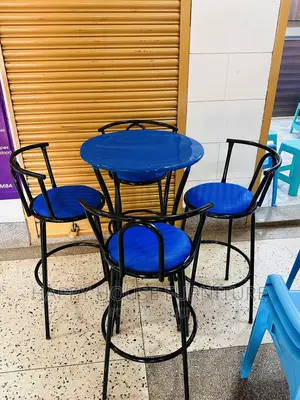 Bar/Restaurant Cocktail Tables and Chairs