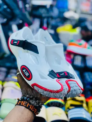 New Classic Air Opens in Stock