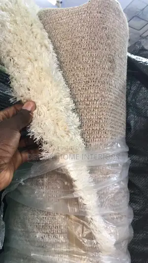 Flufy Carpets in Grey