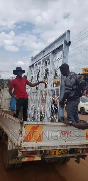 Sliding Door on Delivery