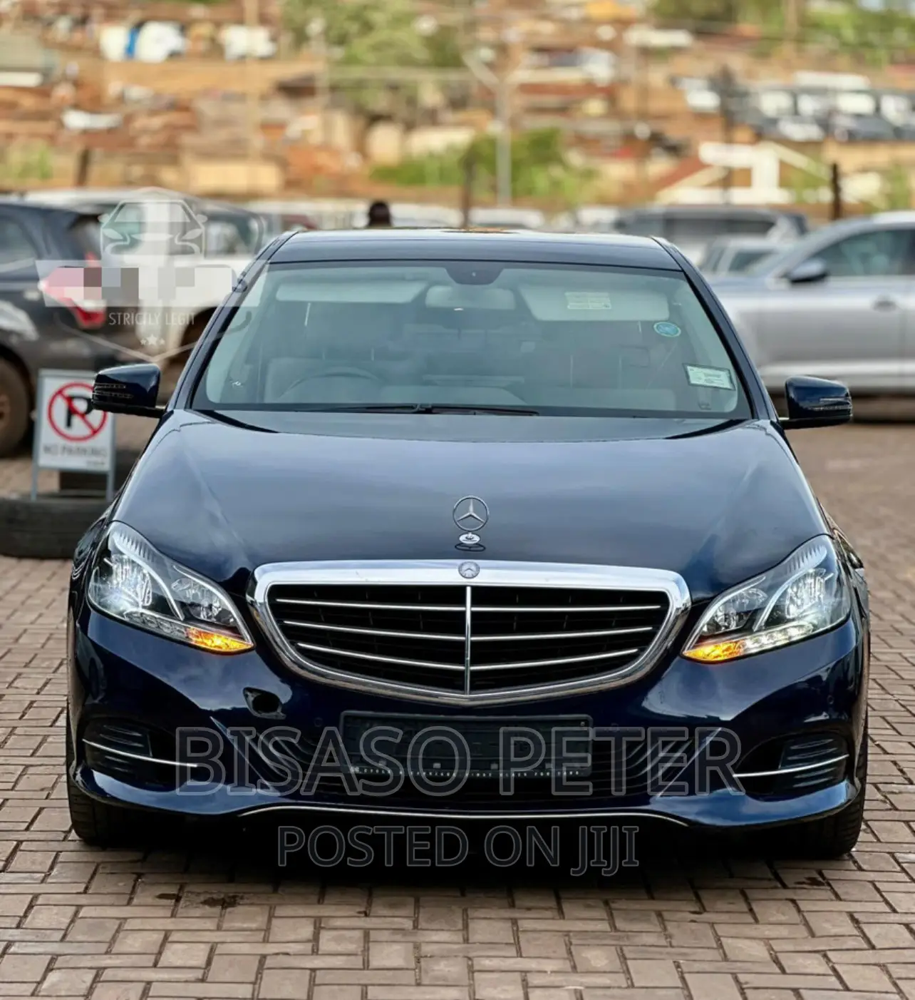 Mercedes-Benz E200 2014 Blue