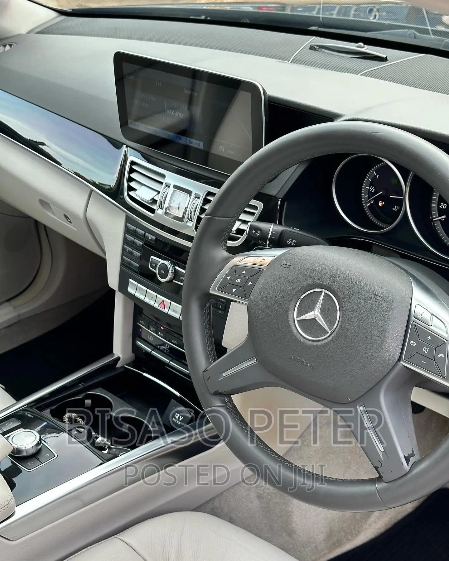 Mercedes-Benz E200 2014 Blue