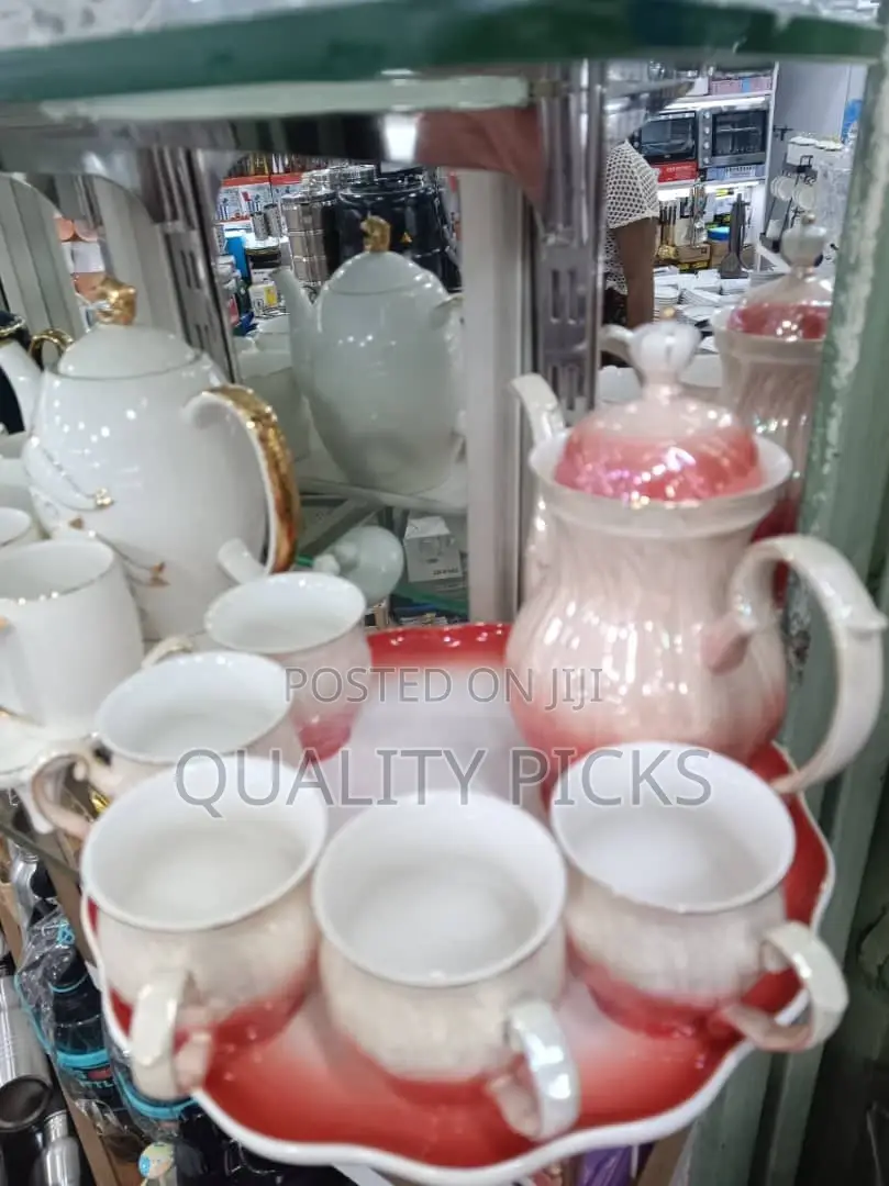 Ceramic Teapot With Tray