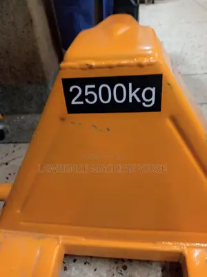 Pallet Jack ,(Trolley 2500KG)