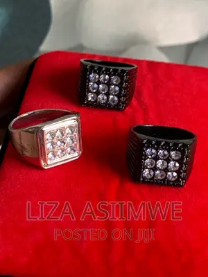 Men’S Designer Rings Available