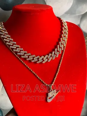 Men’S Simple Iced Out Chains Available