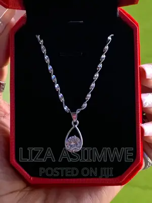 Simple Lady’S Necklaces