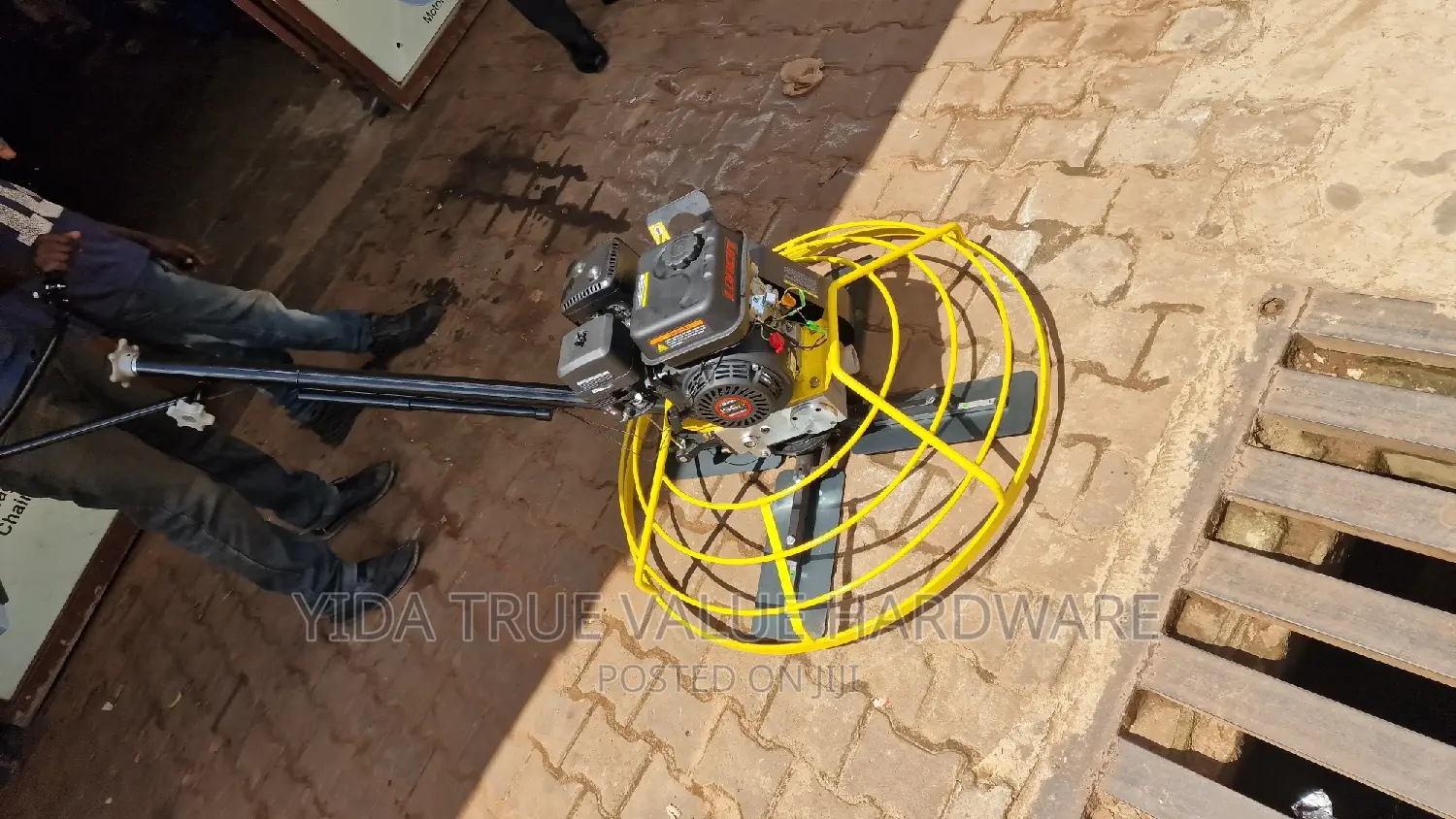 Power Trowel/ Petrol