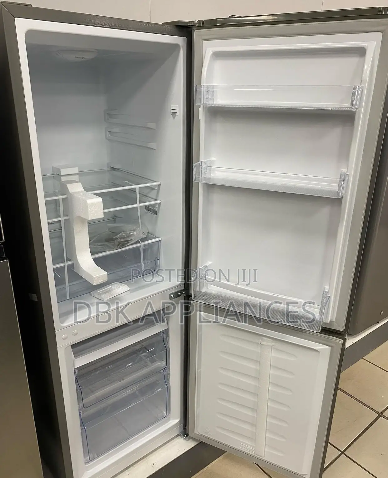 Hisense 341l Double Door Fridge With Dispenser 3yr Warranty