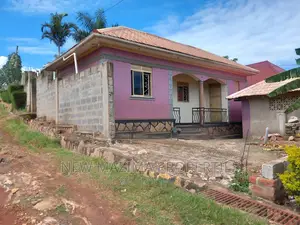 2bdrm Bungalow in Salaama Munyonyo, Central Division for sale