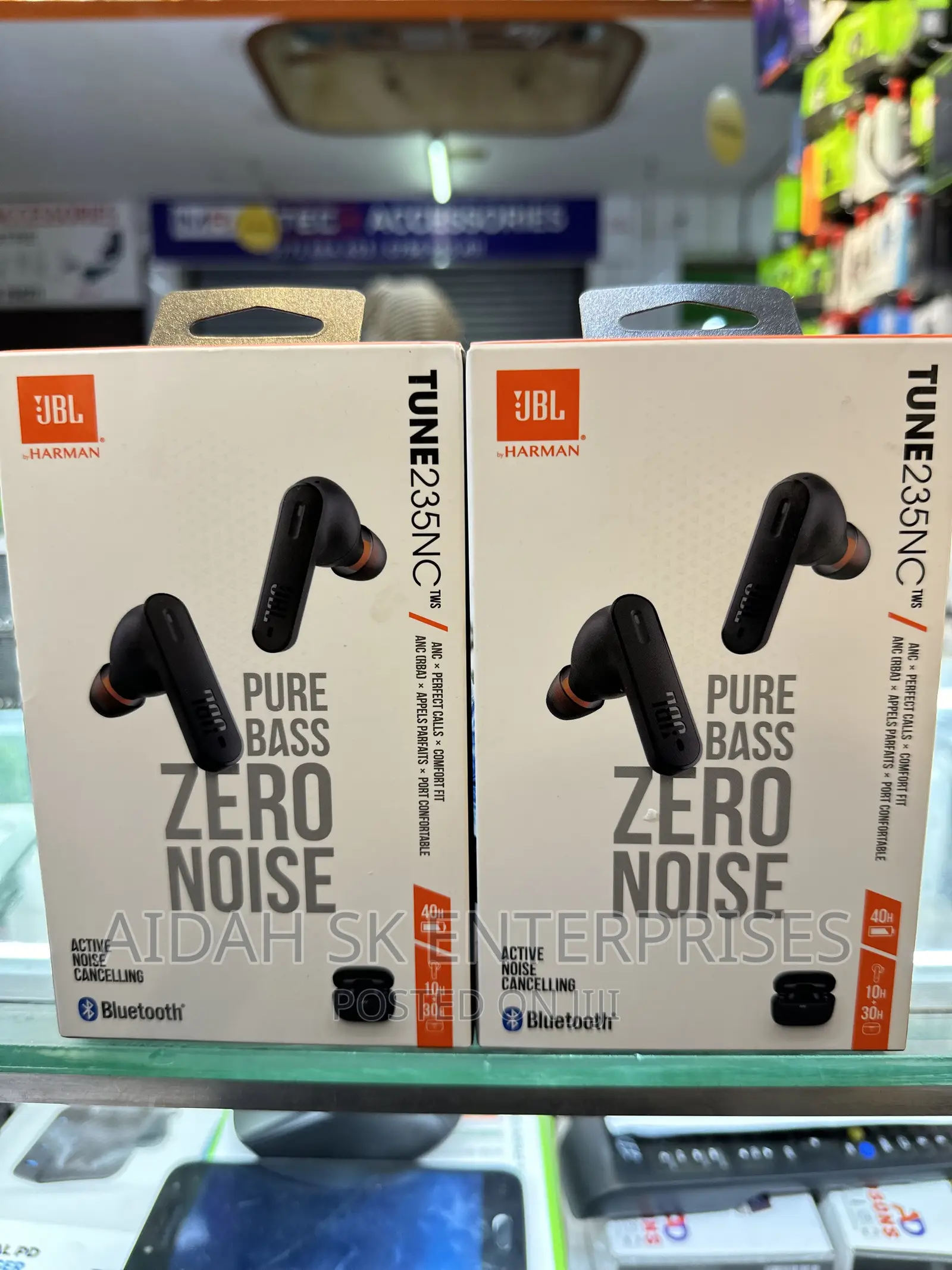 JBL Tune 235 Wireless Earbuds