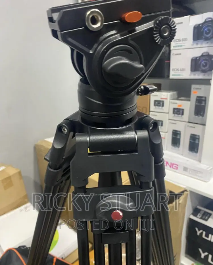 Triopo Heavy Duty Stand