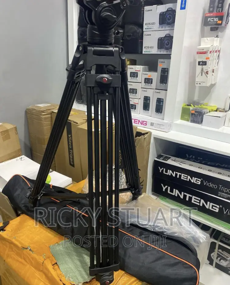 Triopo Heavy Duty Stand