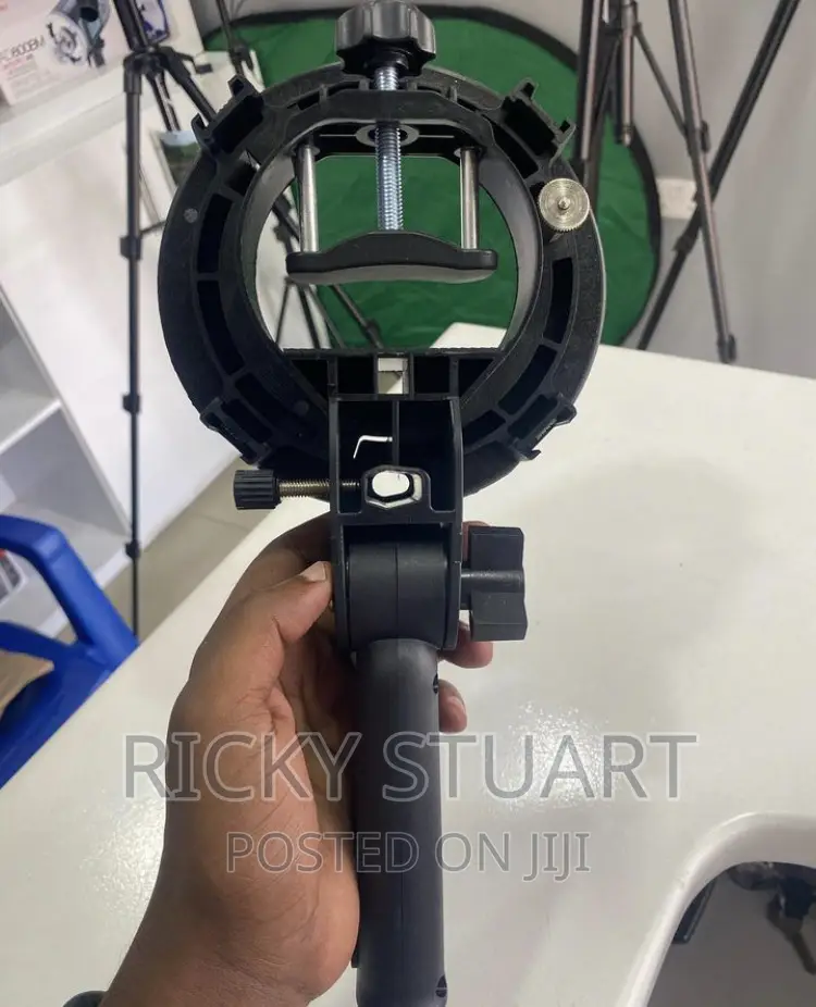 Hand Bracket for Speedlight