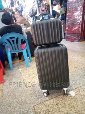 Fantastic Plastic Suitcase Bag Full Set