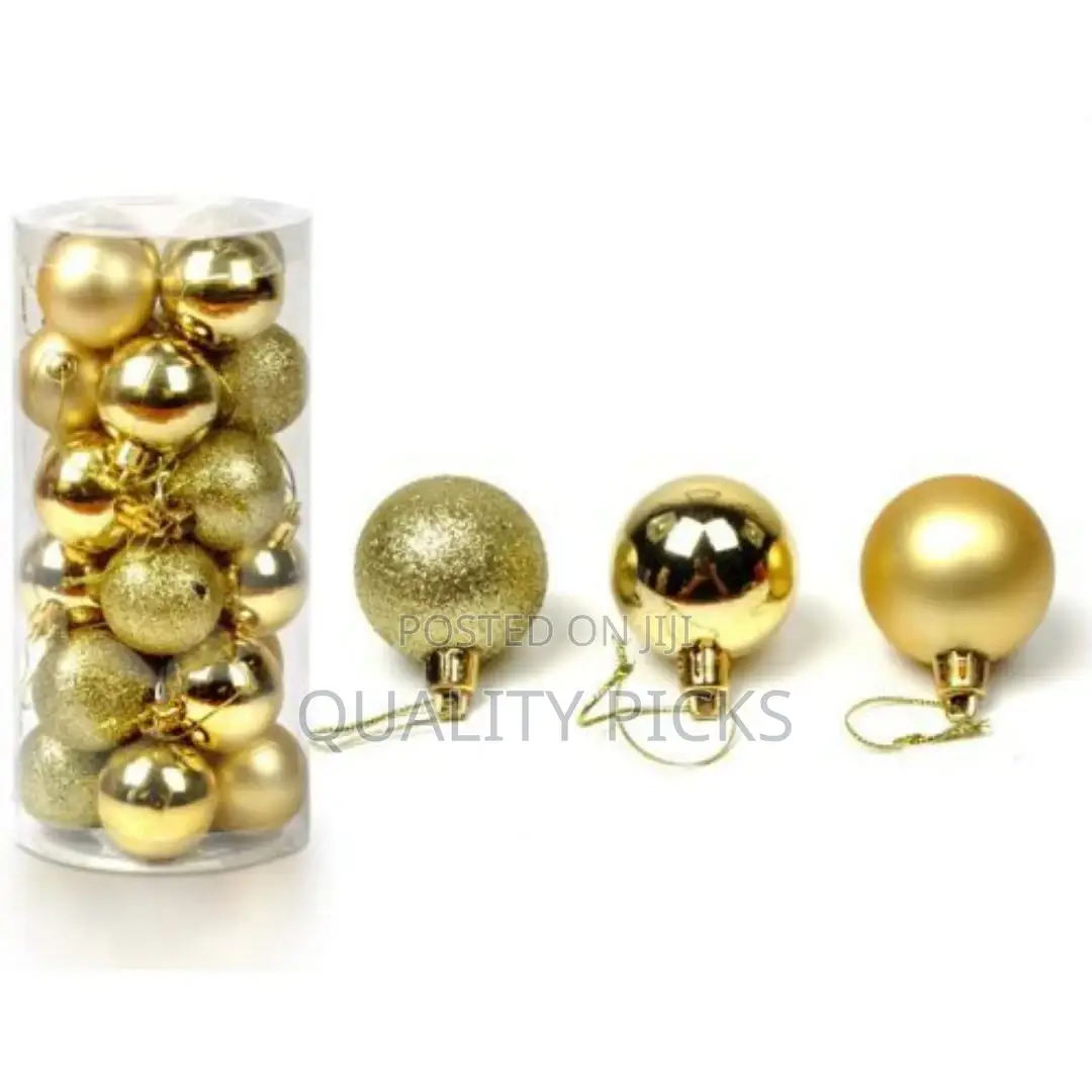 X Mass Tree Balls