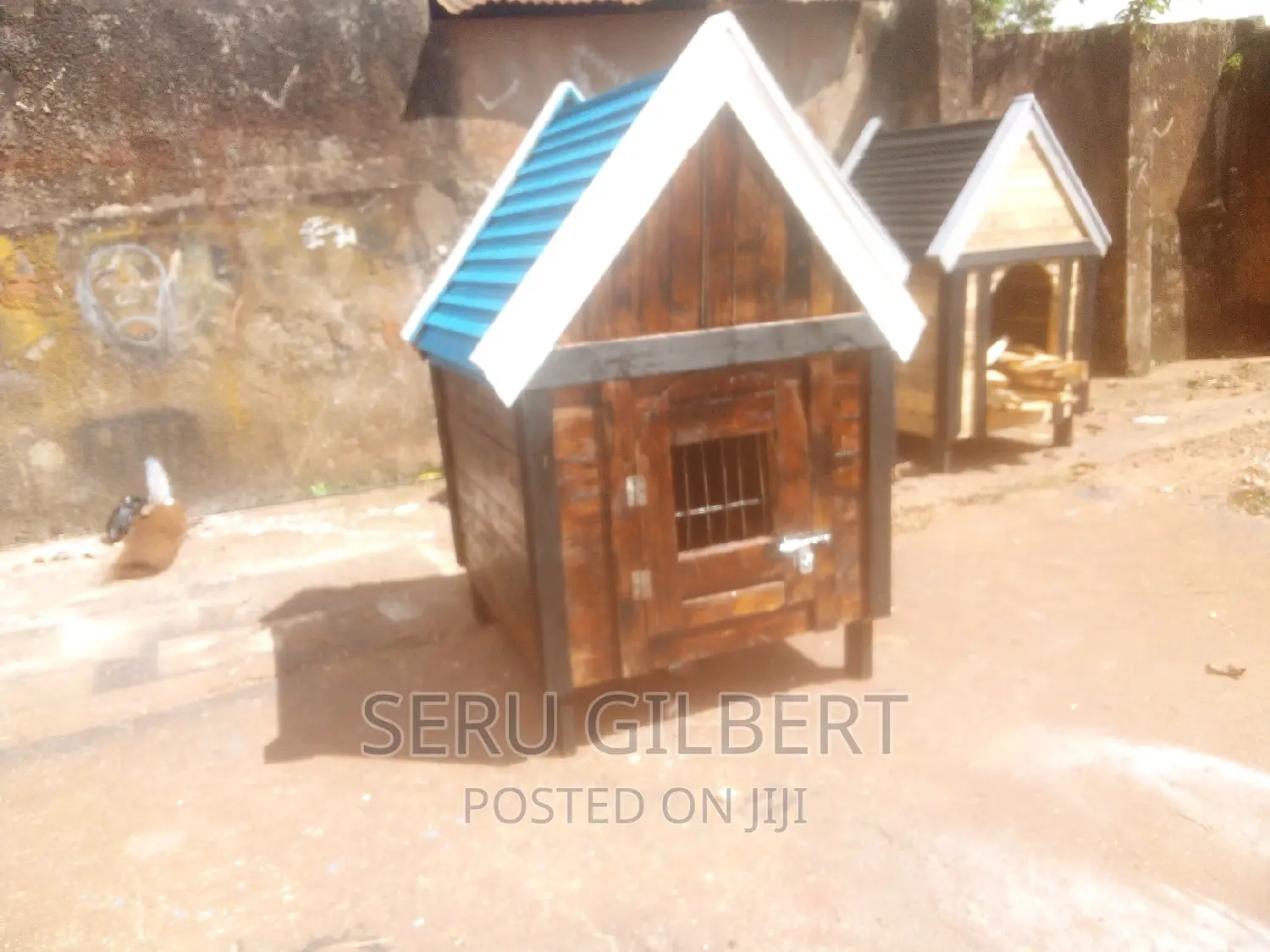 Myn Nice Dog House Available at Good Prices