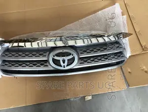 Fortuner 2007 - 2011 Grille