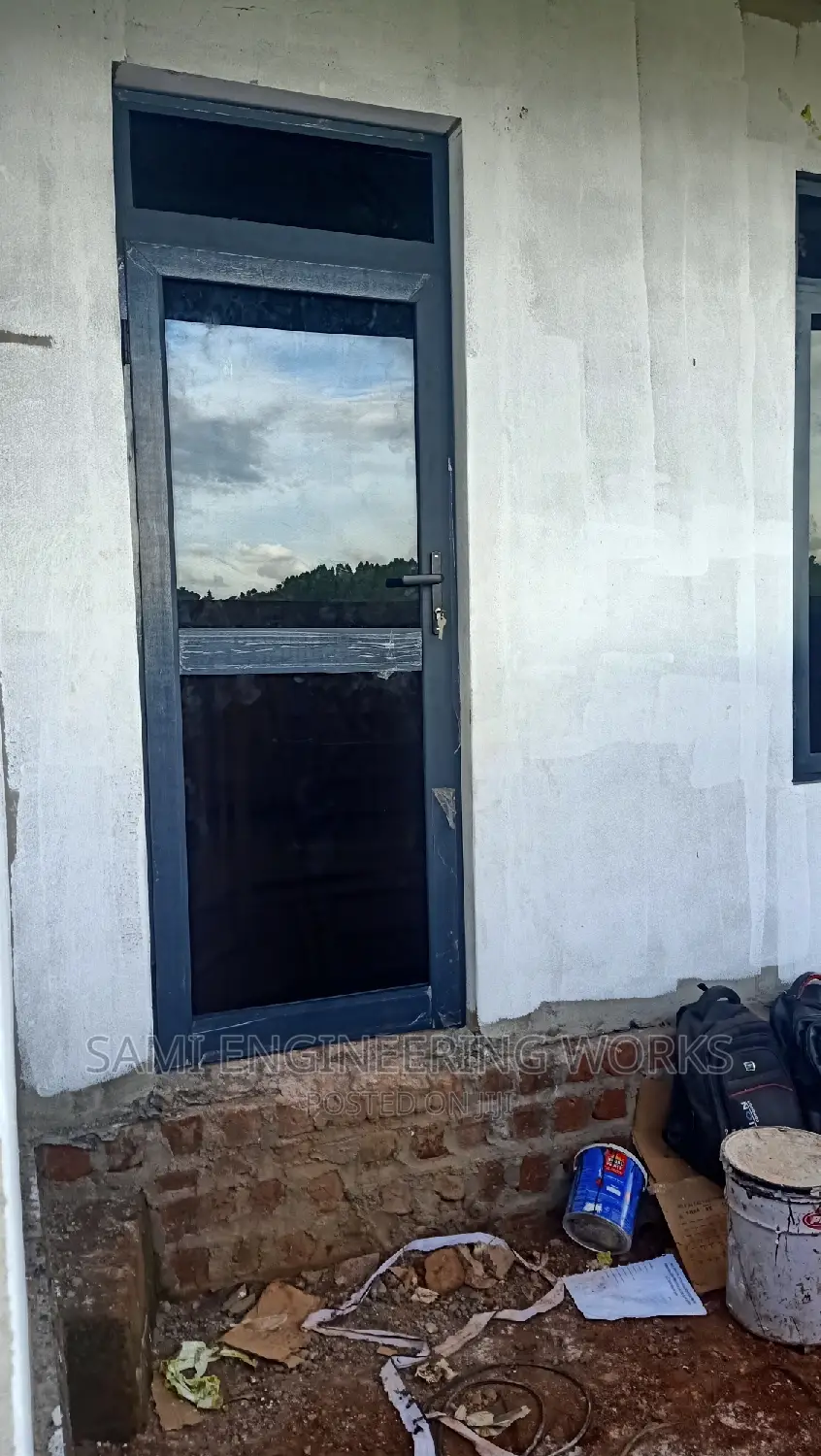 Euro Aluminum Behind Door