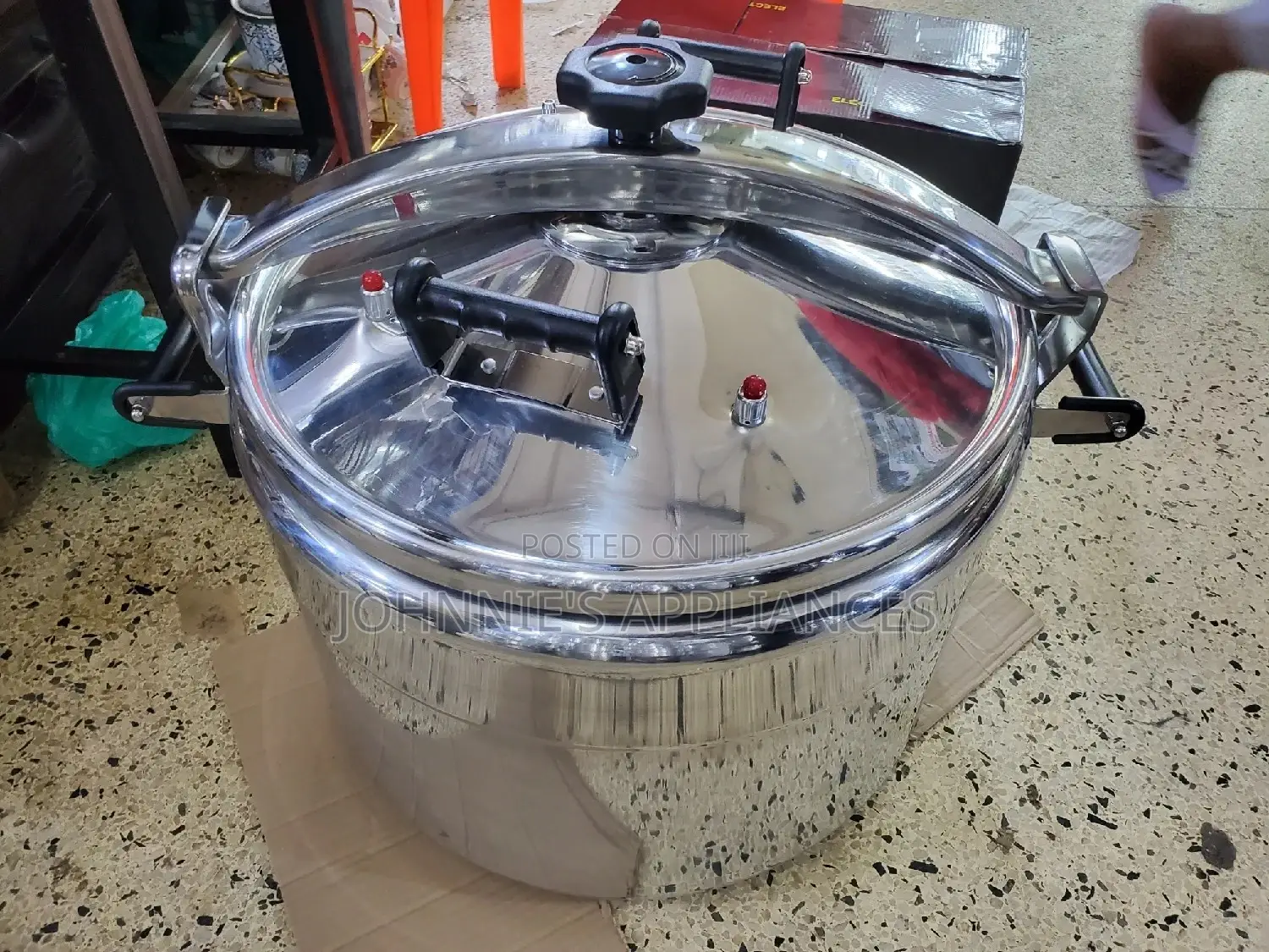 Commercial Non Electric Pressure Cooker 75l