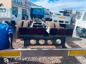 Fuso 12 Tyres