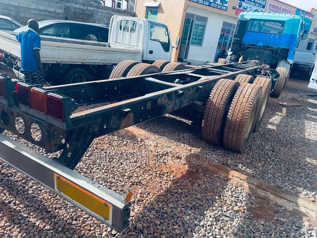 Fuso 12 Tyres