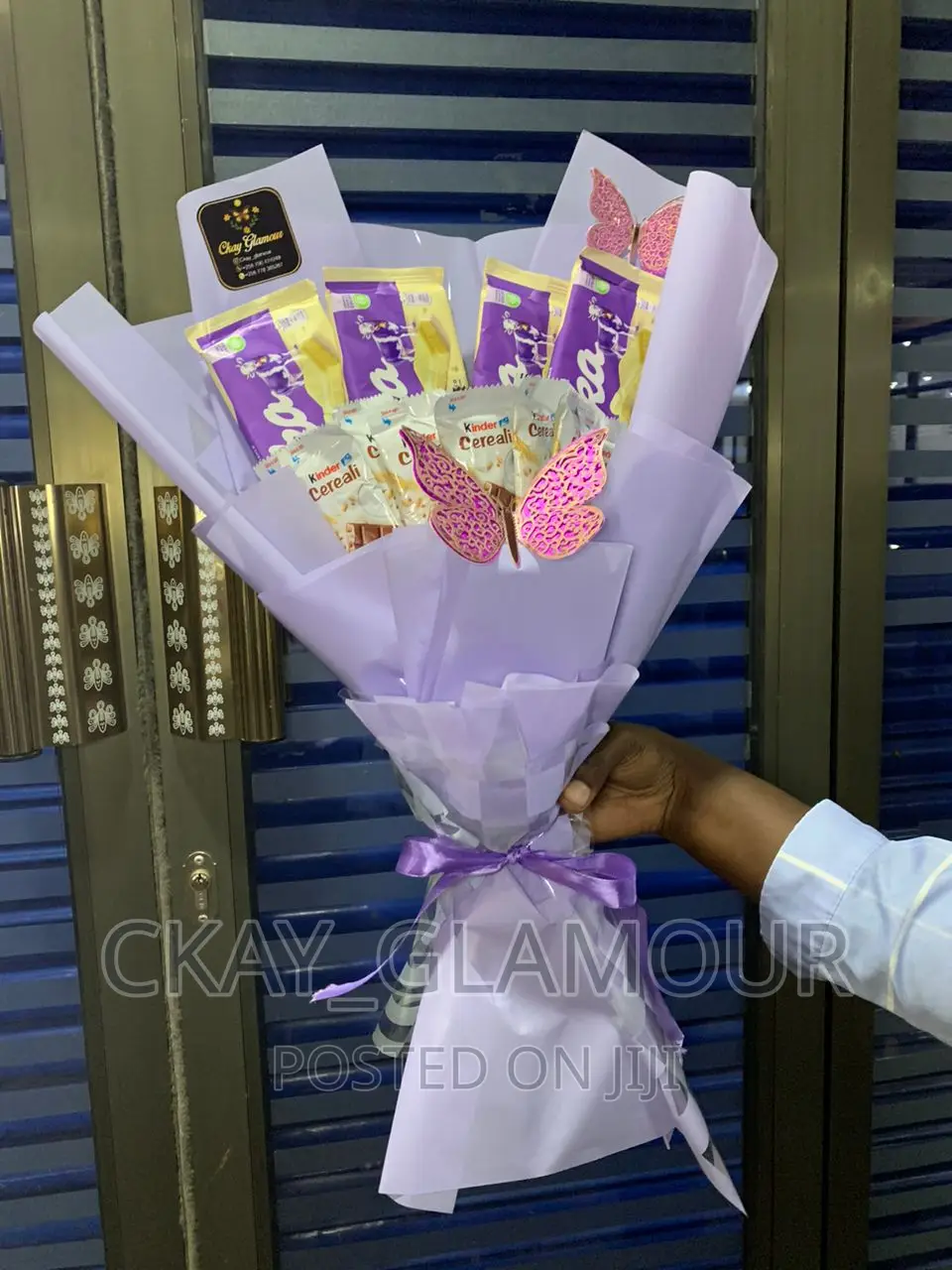 Flower Boquets and Customized Balloons