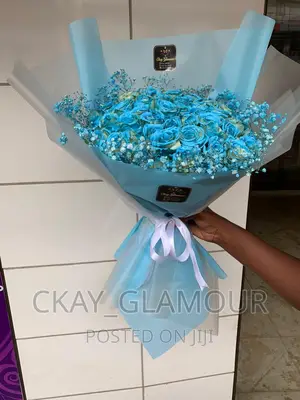 Flower Boquets and Customized Balloons