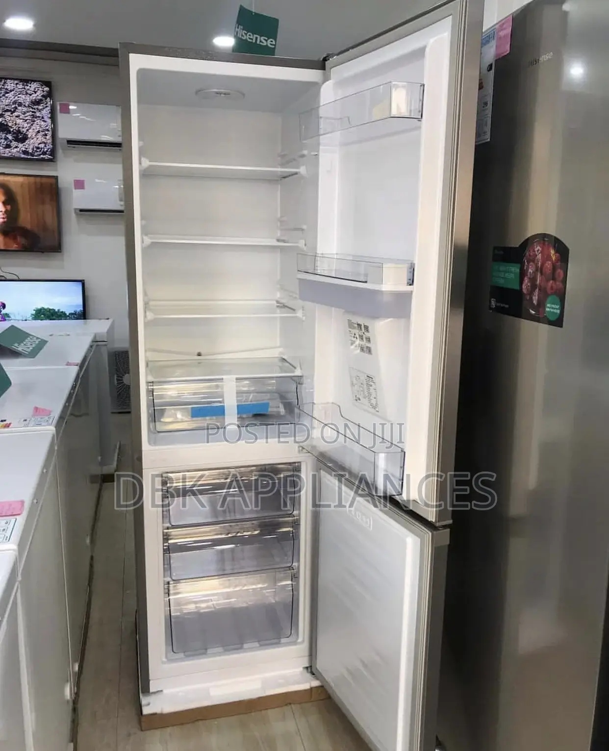 Hisense 341l Double Door Refrigerator With a Dispenser