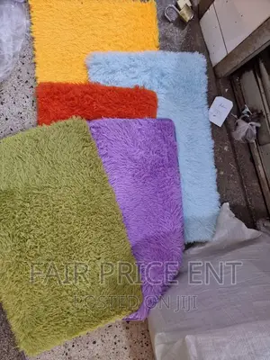 Flufy Bedsides Carpets.1.5x2metres.( Green)
