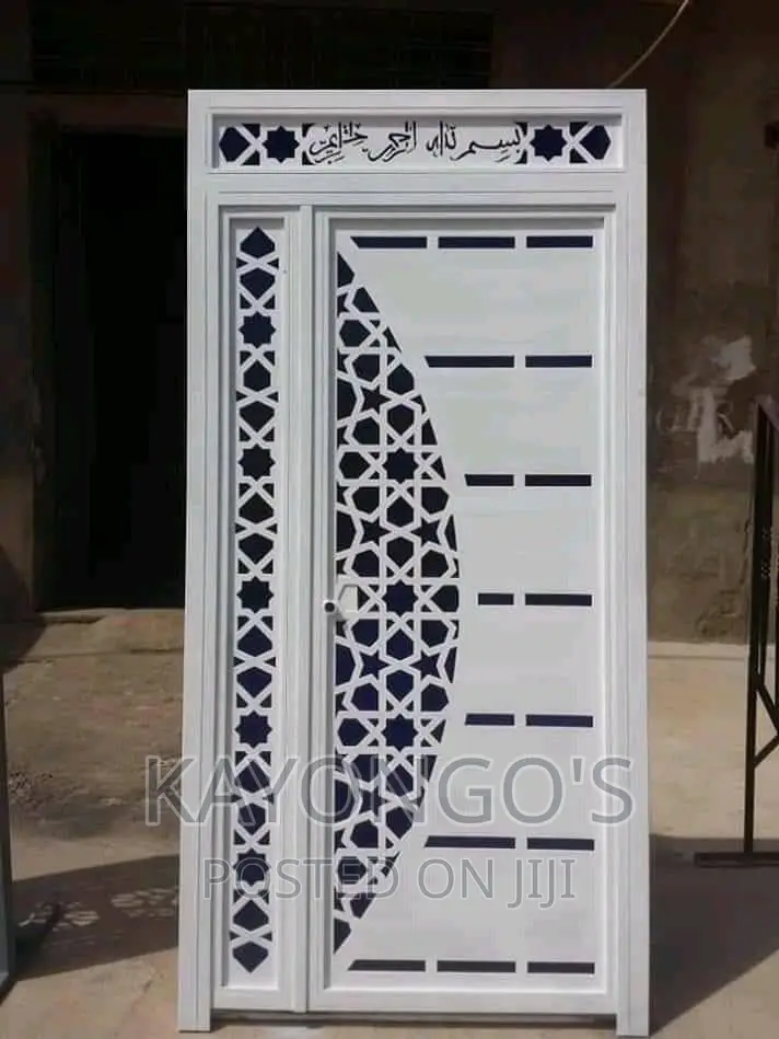 Deigned Small Gate