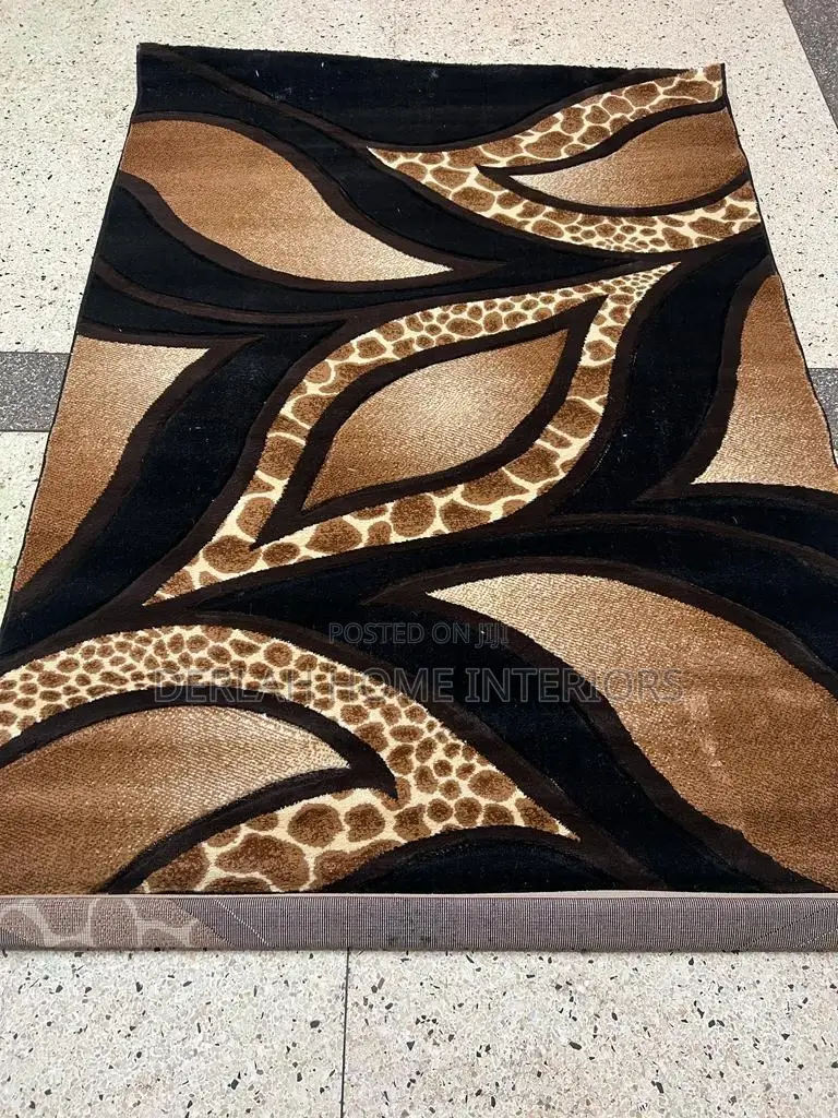 Woolen Carpets in Coffe Brown