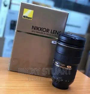 Nikon AF-S FX NIKKOR 24-70mm F/2.8g ED Zoom Lens