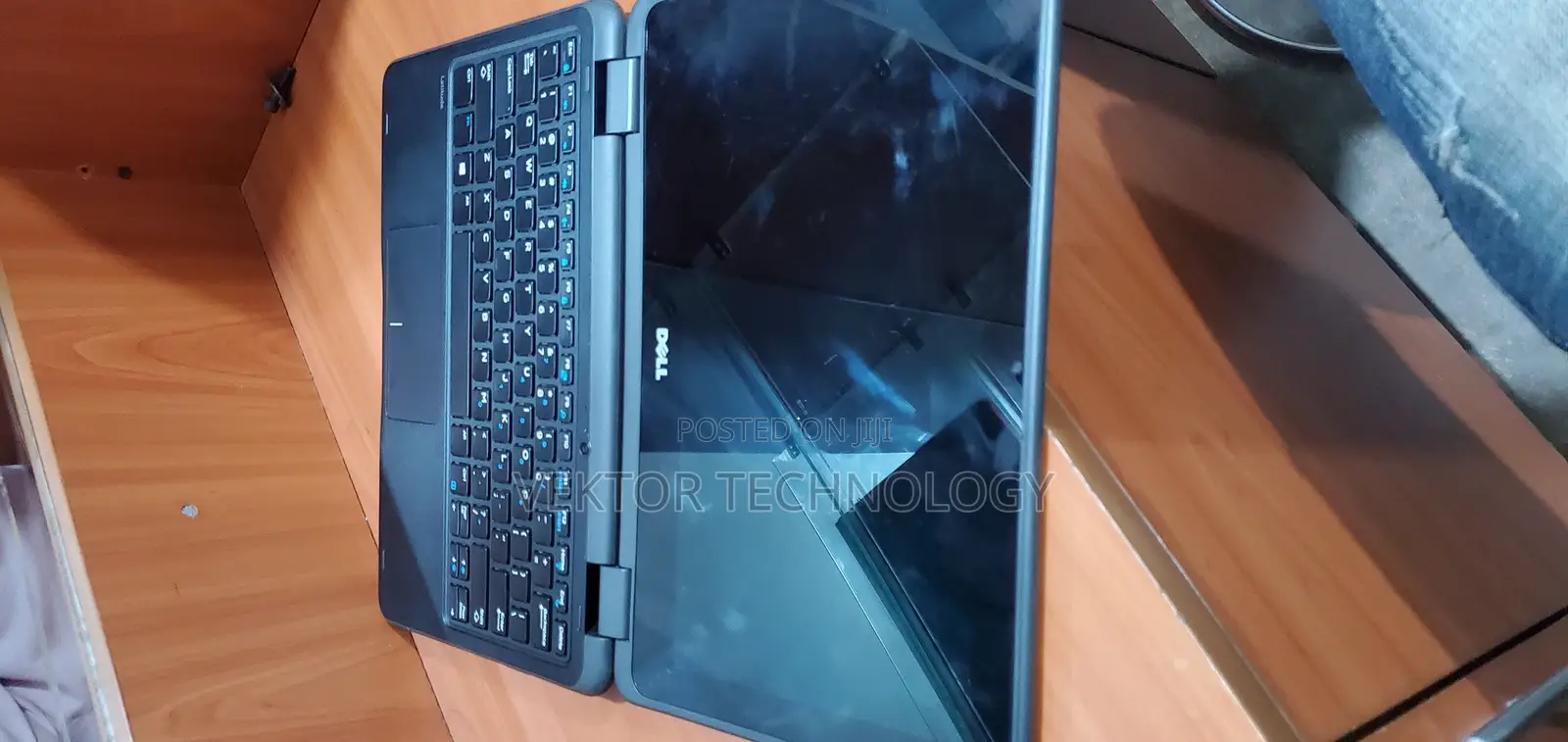 Laptop Dell Latitude 3189 4GB Intel Celeron SSD 128GB