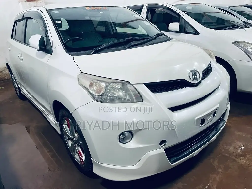 Toyota IST 2011 White