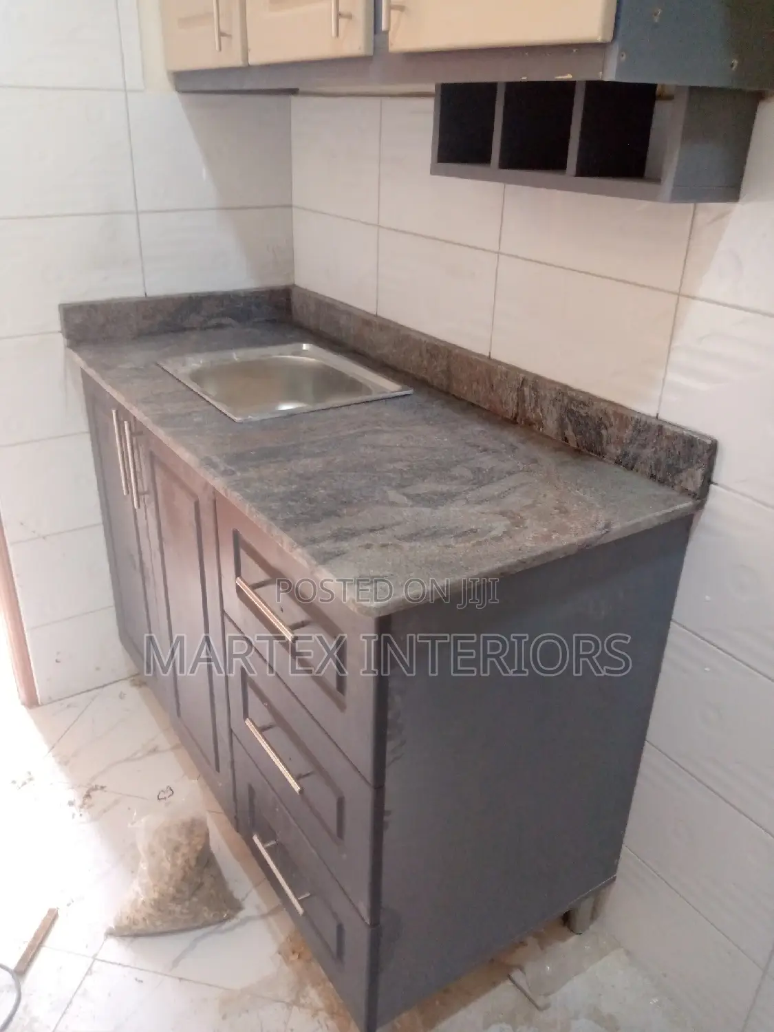 Wavy Grey Granite.