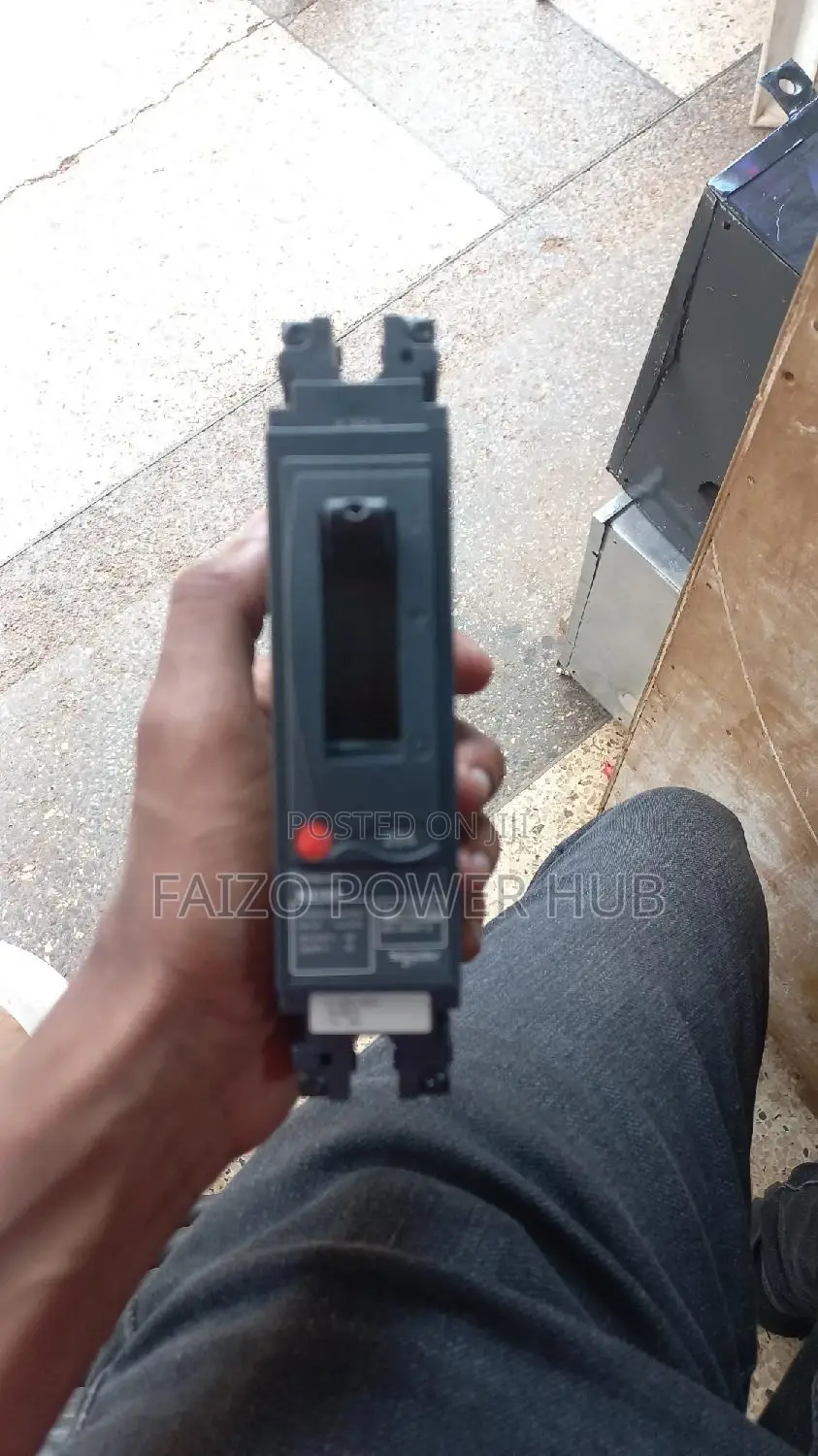 Single McCb Breakers