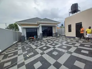 Furnished 3bdrm Bungalow in Kira for sale